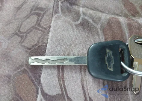 2014 Chevrolet Silverado 1500 1Lt из США, поврежденный, VIN 1GCRCREC4EZ400801